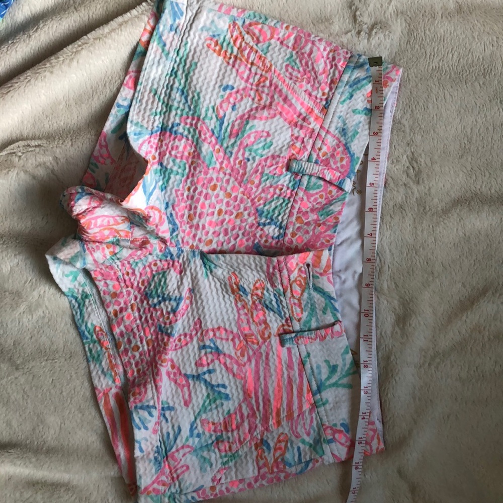 Lilly Pulitzer Getting Steamy Walsh shorts